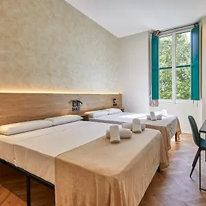 2* Pensión Parisien